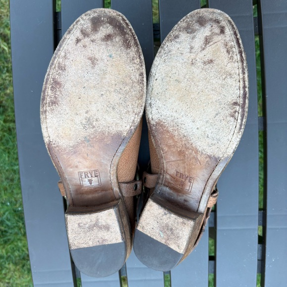 Frye Carson Belted Harness Mules Brown Leather Moto Clog Women’s 9 - Picture 14 of 14